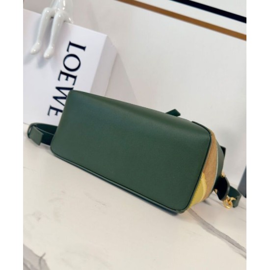 Best Replica Loewe Small Puzzle Edge Landscape Bag in Nappa Calfskin Green Fake At Cheap Price Special Grade Replica Loewe Small Puzzle Edge Landscape Bag in Nappa Calfskin Green Clone Sale