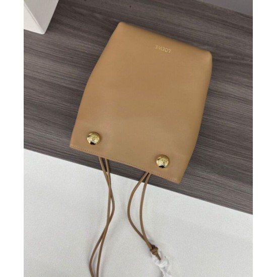 Best Replica Loewe Pebble Pouch Bags Apricot Fake At Cheap Price Special Grade Replica Loewe Pebble Pouch Bags Apricot Clone Sale