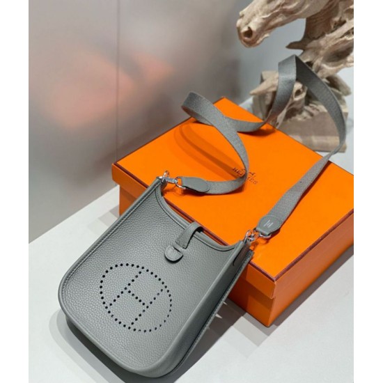 Special Grade Replica Hermes Evelyne III TPM gray clemence bag Clemence Clone Sale