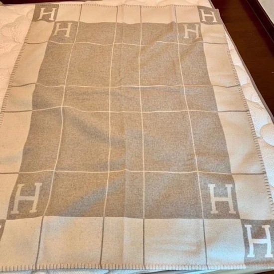 Special Grade Replica Hermes Avalon III Blanket in Beige Clone Sale