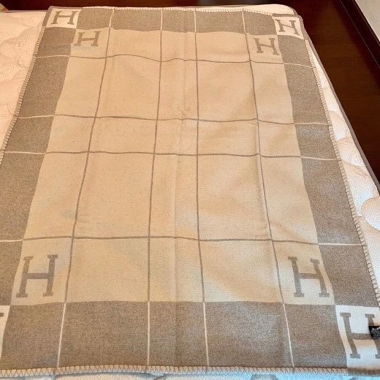 Special Grade Replica Hermes Avalon III Blanket in Beige Clone Sale