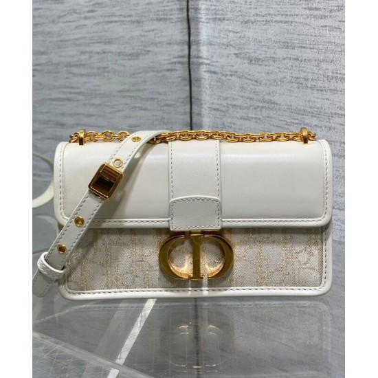 Replica Dior 30 Montaigne East-West Bag Dior Oblique denim With Chain Cream