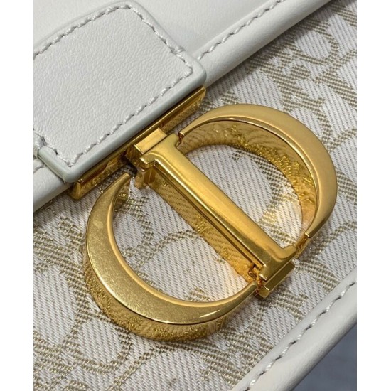 Replica Dior 30 Montaigne East-West Bag Dior Oblique denim With Chain Cream