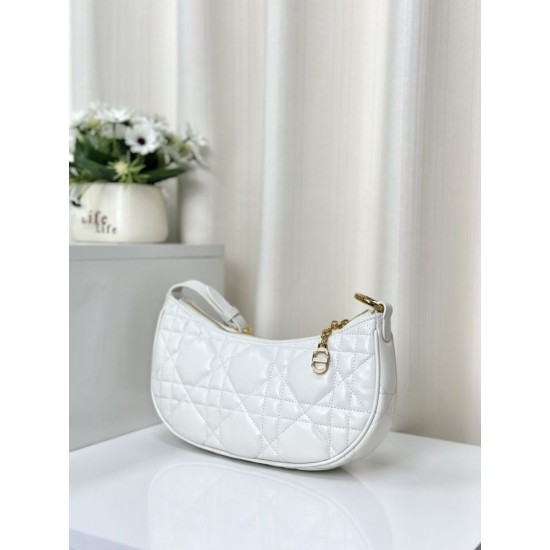 Replica Christian Dior CD Lounge Bag Supple Macrocannage White