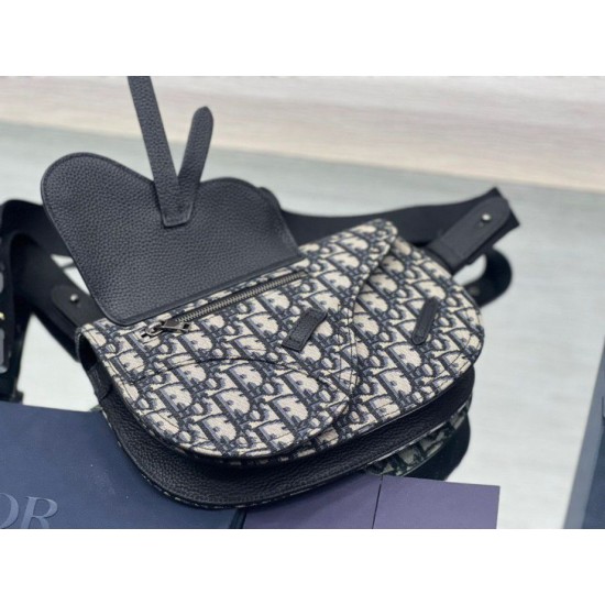 Replica Christian Dior Saddle Men Pouch Dior Oblique Jacquard Beige /Black Replica Christian Dior Saddle Men Pouch Dior Oblique Jacquard Beige /Black