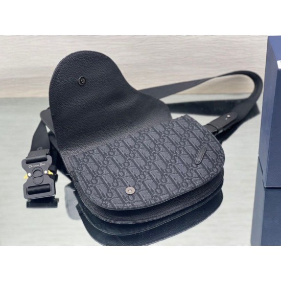 Fake Christian Dior Saddle Men Pouch Dior Oblique Jacquard Black Replica