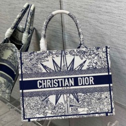 Replica Dior Medium Dior Book Tote Rêve d'Infini Embroidery White /Blue Replica Dior Medium Dior Book Tote Rêve d'Infini Embroidery White /Blue