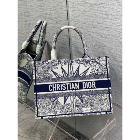 Replica Dior Medium Dior Book Tote Rêve d'Infini Embroidery White /Blue