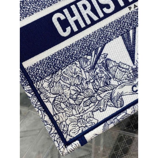 Replica Dior Medium Dior Book Tote Rêve d'Infini Embroidery White /Blue