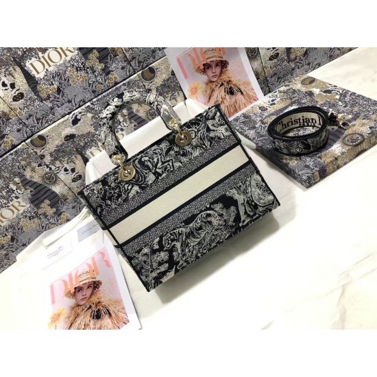 Replica Dior Large Lady D-Lite Bag Toile de Jouy Reverse Embroidery Blue Replica Dior Large Lady D-Lite Bag Toile de Jouy Reverse Embroidery Blue