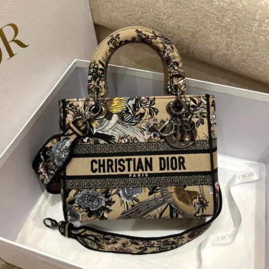 Replica Dior Medium Lady D-Lite Bag In Beige Jardin d'Hiver Embroidery Fake Dior Medium Lady D-Lite Bag In Beige Jardin d'Hiver Embroidery Replica