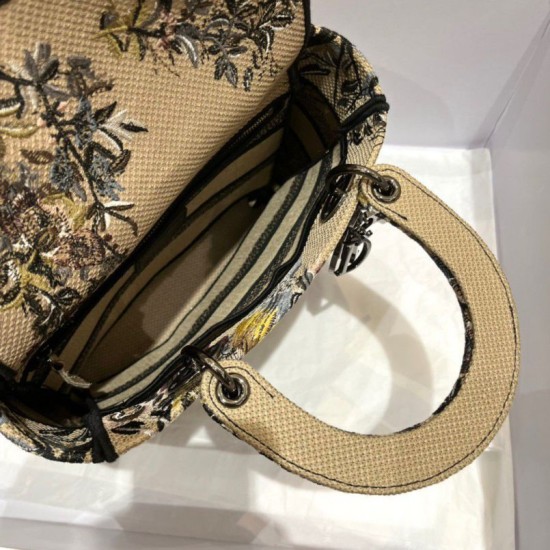 Replica Dior Medium Lady D-Lite Bag In Beige Jardin d'Hiver Embroidery Fake Dior Medium Lady D-Lite Bag In Beige Jardin d'Hiver Embroidery Replica