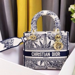 Fake Dior Medium Lady D-Lite Bag Multicolor Rêve d'Infini Embroidery Blue Replica