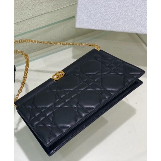 Fake Christian Dior Caro Colle Noire Clutch With Chain Bag Replica Replica Christian Dior Caro Colle Noire Clutch With Chain Bag
