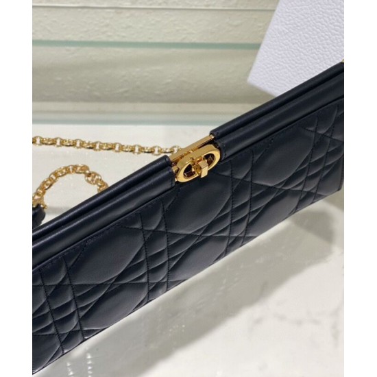 Fake Christian Dior Caro Colle Noire Clutch With Chain Bag Replica Replica Christian Dior Caro Colle Noire Clutch With Chain Bag