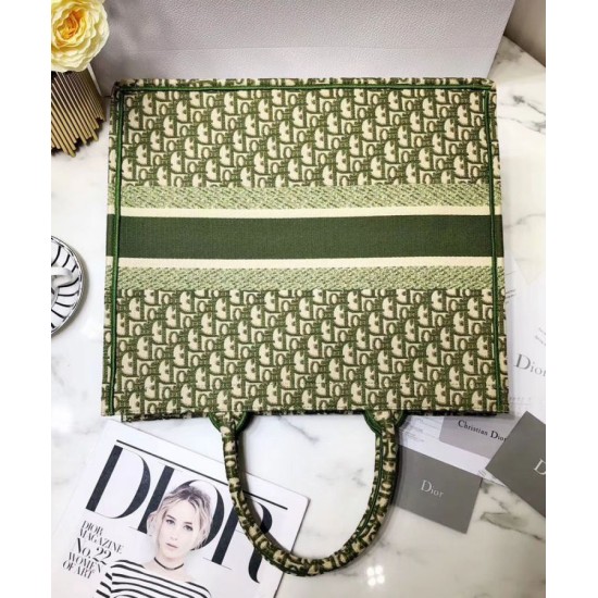 Fake Christian Dior Book Tote bag M1286 Green Replica