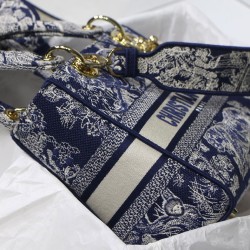 Replica Christian Dior Medium Lady D-Lite Bag Dark Blue Replica Christian Dior Medium Lady D-Lite Bag Dark Blue