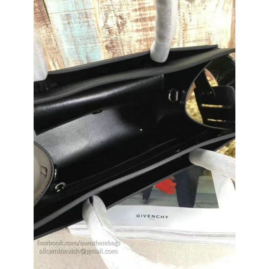 Replica Givenchy Horizon Bag in Black Smooth Calfskin G040102 Replica Givenchy Horizon Bag in Black Smooth Calfskin G040102
