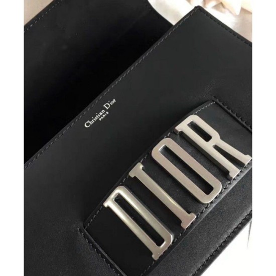 Replica Dior Diorevolution Flap Bag With Slot Handclasp M8000 Black