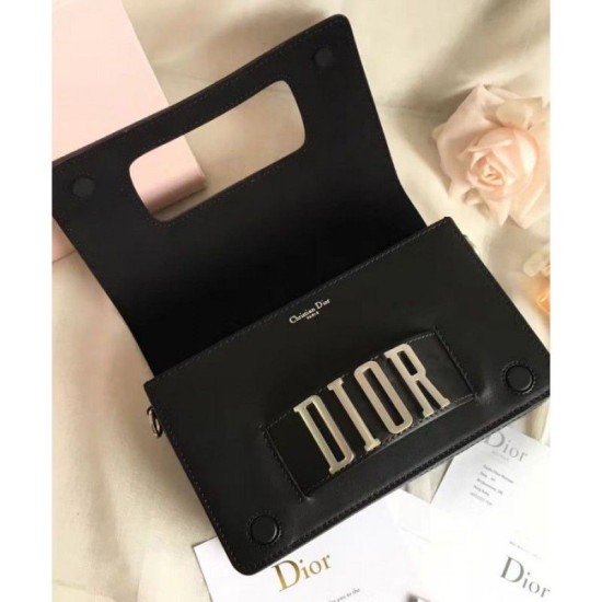 Replica Dior Diorevolution Flap Bag With Slot Handclasp M8000 Black