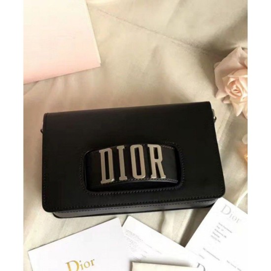 Replica Dior Diorevolution Flap Bag With Slot Handclasp M8000 Black