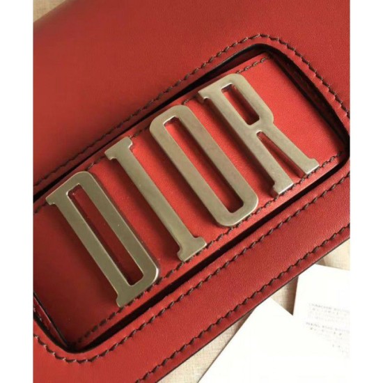 Fake Dior Diorevolution Flap Bag With Slot Handclasp M8000 Red Replica Replica Dior Diorevolution Flap Bag With Slot Handclasp M8000 Red