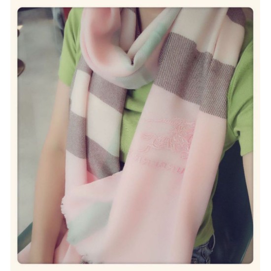 Fake Burberry Classic Check Cashmere Shawl 70 x 200 Pink Replica Replica Burberry Classic Check Cashmere Shawl 70 x 200 Pink