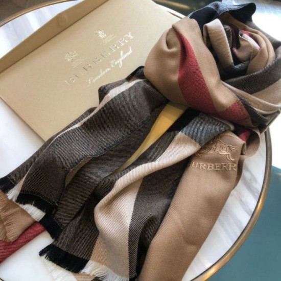 Fake Burberry Classic Check Cashmere Shawl 70 x 200 Brown Replica