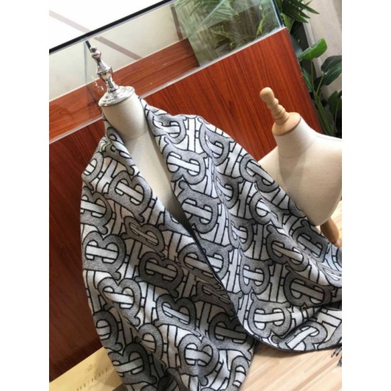 Replica Burberry TB Limit Edition Cashmere Shawl Gray