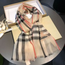 Replica Burberry Classic Horse Cashmere Shawl Beige Fake Burberry Classic Horse Cashmere Shawl Beige Replica