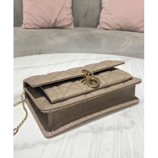 Fake Christian Dior Lady Dior Chain Pouch Apricot Replica