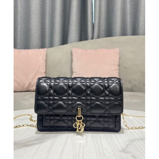 Fake Christian Dior Lady Dior Chain Pouch Black Replica