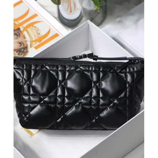 Replica Christian Dior Medium DiorTravel Nomad Pouch Black