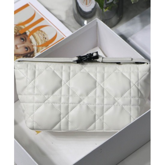 Replica Christian Dior Medium DiorTravel Nomad Pouch Cream