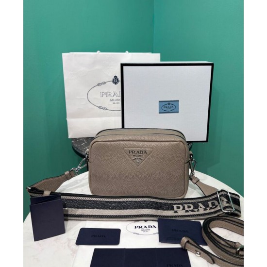 Replica Prada Bag With Shoulder Strap Gray