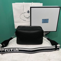 Replica Prada Bag With Shoulder Strap Black Replica Prada Bag With Shoulder Strap Black