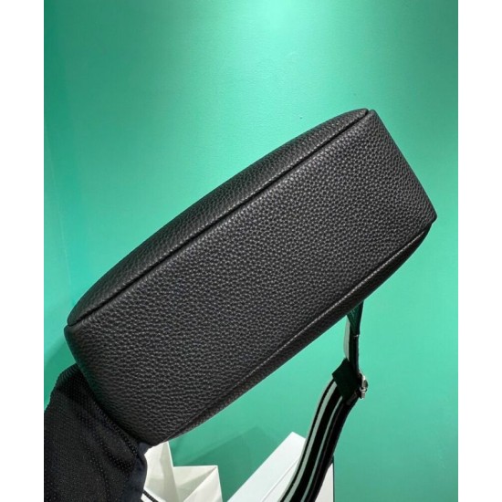Replica Prada Bag With Shoulder Strap Black