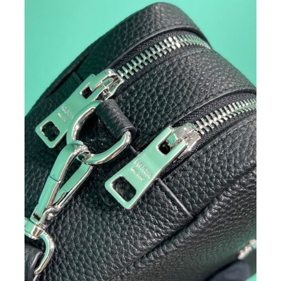 Replica Prada Bag With Shoulder Strap Black