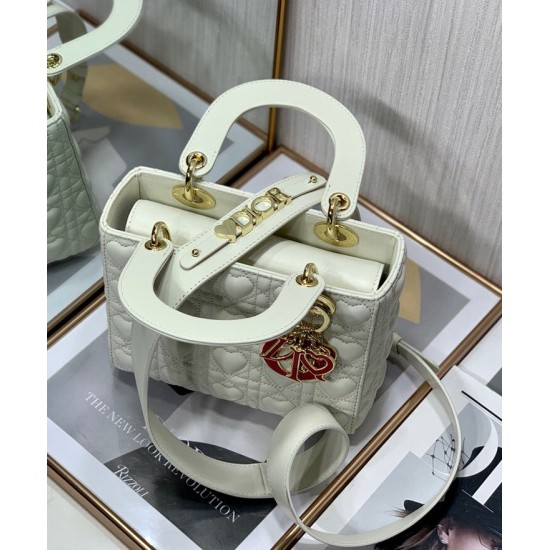 Fake Christian Dior Dioramour My Abcdior Lady Dior Bag Cream Replica Replica Christian Dior Dioramour My Abcdior Lady Dior Bag Cream