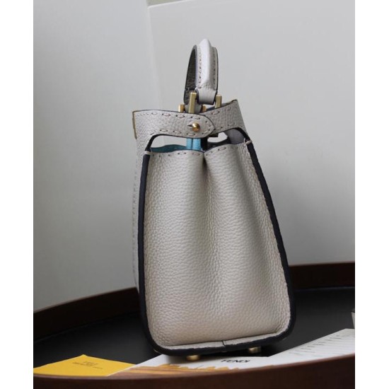 Replica Peekaboo Iconic Essentially 8BN302 White