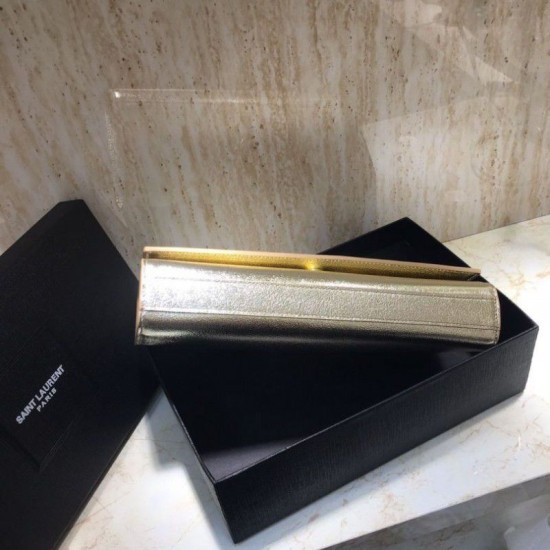 Fake YSL Saint Laurent Classic Clutch Gold Replica