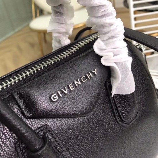 Replica Givenchy Antigona Mini Bag Black