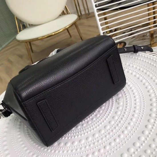 Replica Givenchy Antigona Mini Bag Black