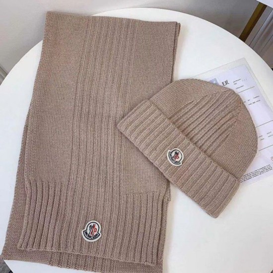 Replica Moncler Mouth Knitted Scarf Hat White