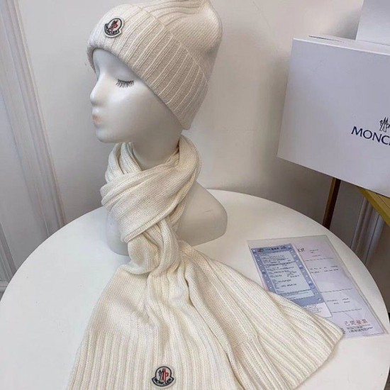 Fake Moncler Mouth Knitted Scarf Hat Apricot Replica
