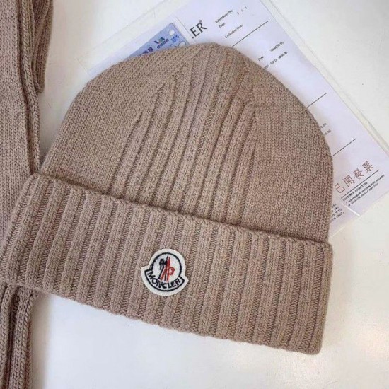 Replica Moncler Mouth Knitted Scarf Hat White