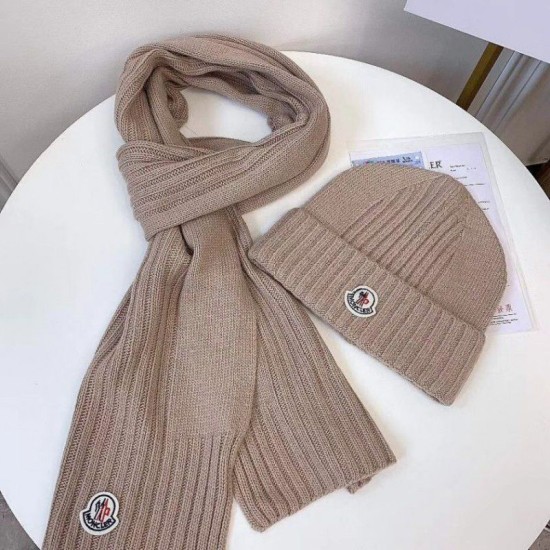 Replica Moncler Mouth Knitted Scarf Hat White