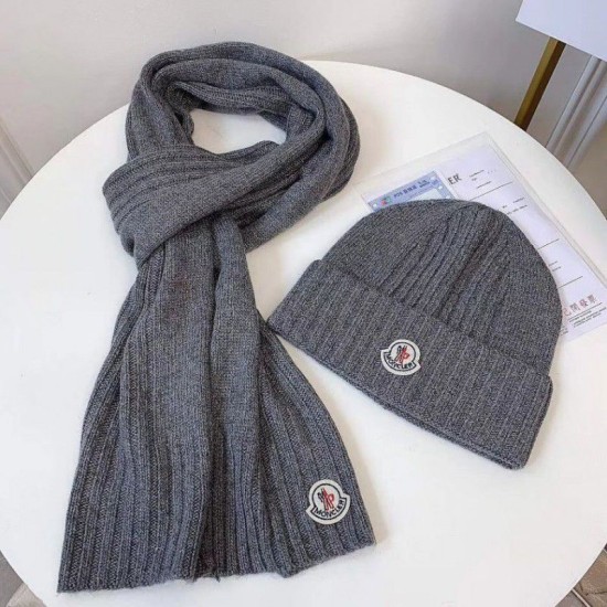 Replica Moncler Mouth Knitted Scarf Hat Gray