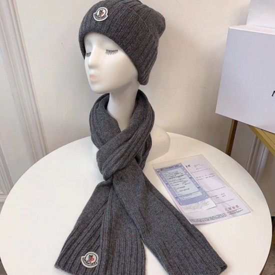 Replica Moncler Mouth Knitted Scarf Hat Gray