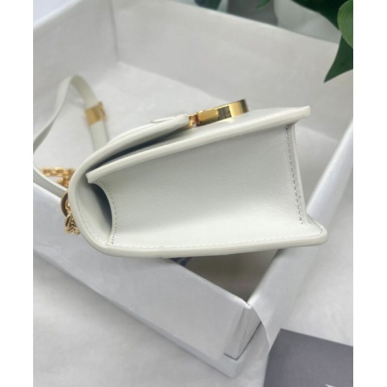 Fake Christian Dior 30 Montaigne East-West Bag With Chain Cream Replica